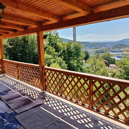 Neom, Sarajevo فيلة فوغوشتشا