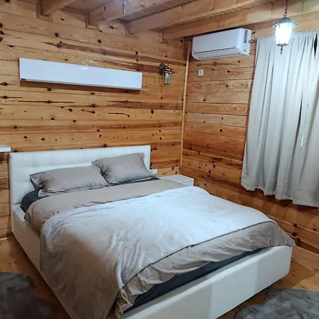 Neom, Sarajevo * فوغوشتشا